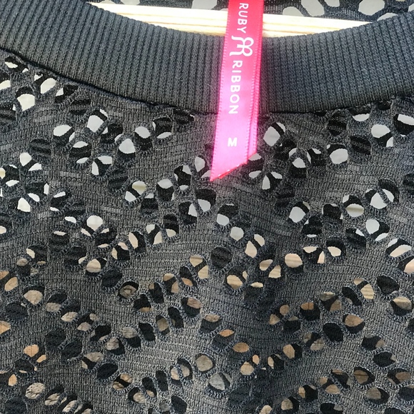 New Ruby Ribbon Lace Popover Medium - Picture 3 of 5